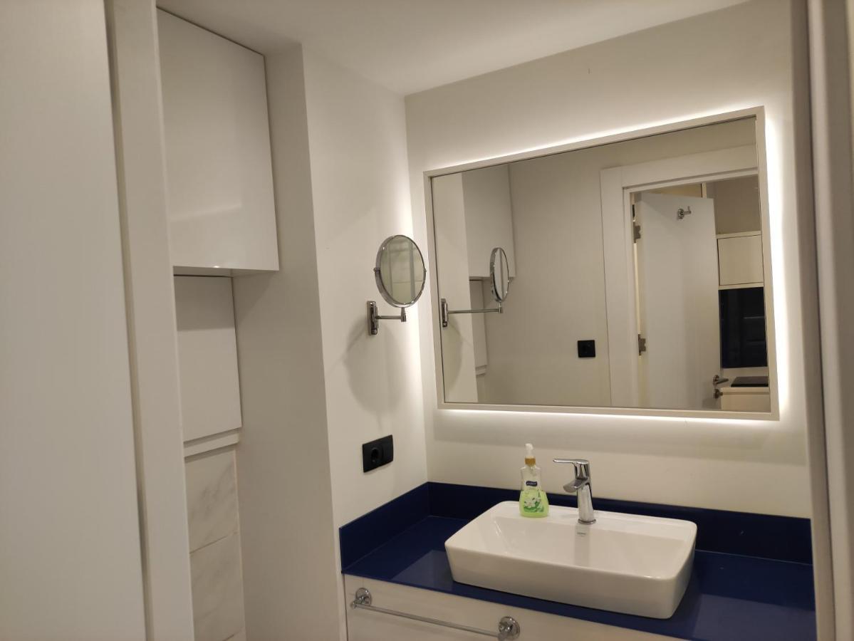 Apartament Orbi City- Ximshiashvili 7 バトゥーミ エクステリア 写真
