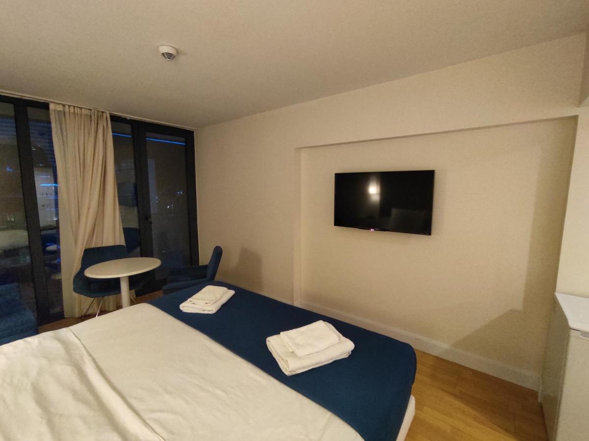 Apartament Orbi City- Ximshiashvili 7 バトゥーミ エクステリア 写真
